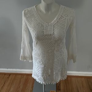 White knit tunic